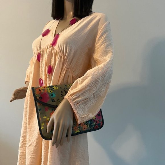 V-neck Dress - Light Apricot - Picture 2 of 5